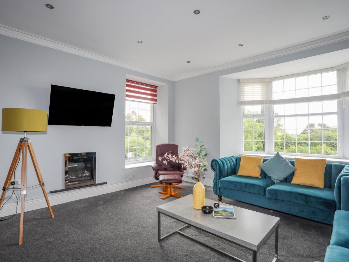 Llety Ednyfed Apartment Criccieth Bagian luar foto