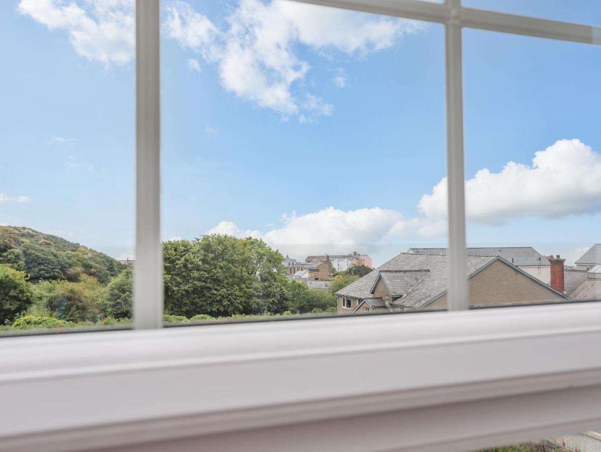 Llety Ednyfed Apartment Criccieth Bagian luar foto