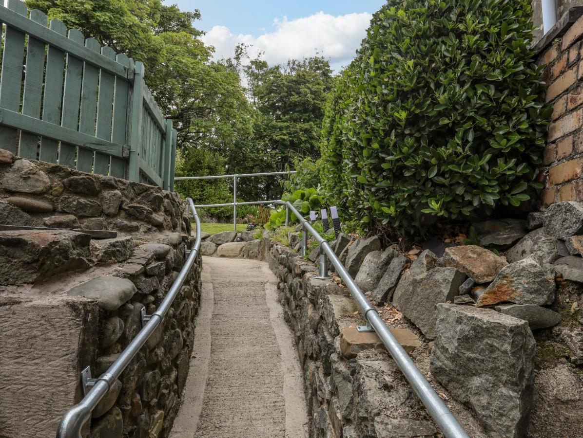 Llety Ednyfed Apartment Criccieth Bagian luar foto